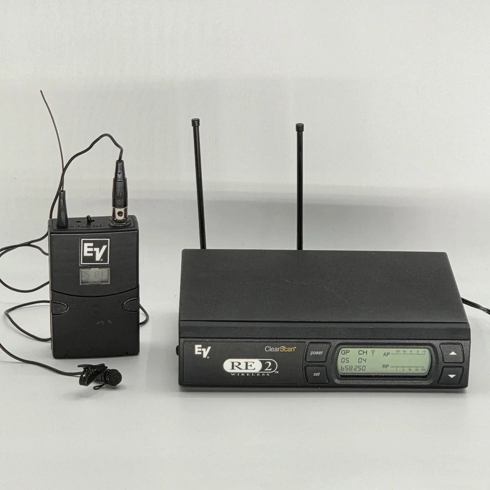 Electro-Voice handheld reciever everything