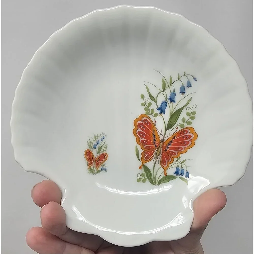 Vtg Takahashi Dew Hand Decorated Seashell Butterflies Flowers Trinket Soap Dish