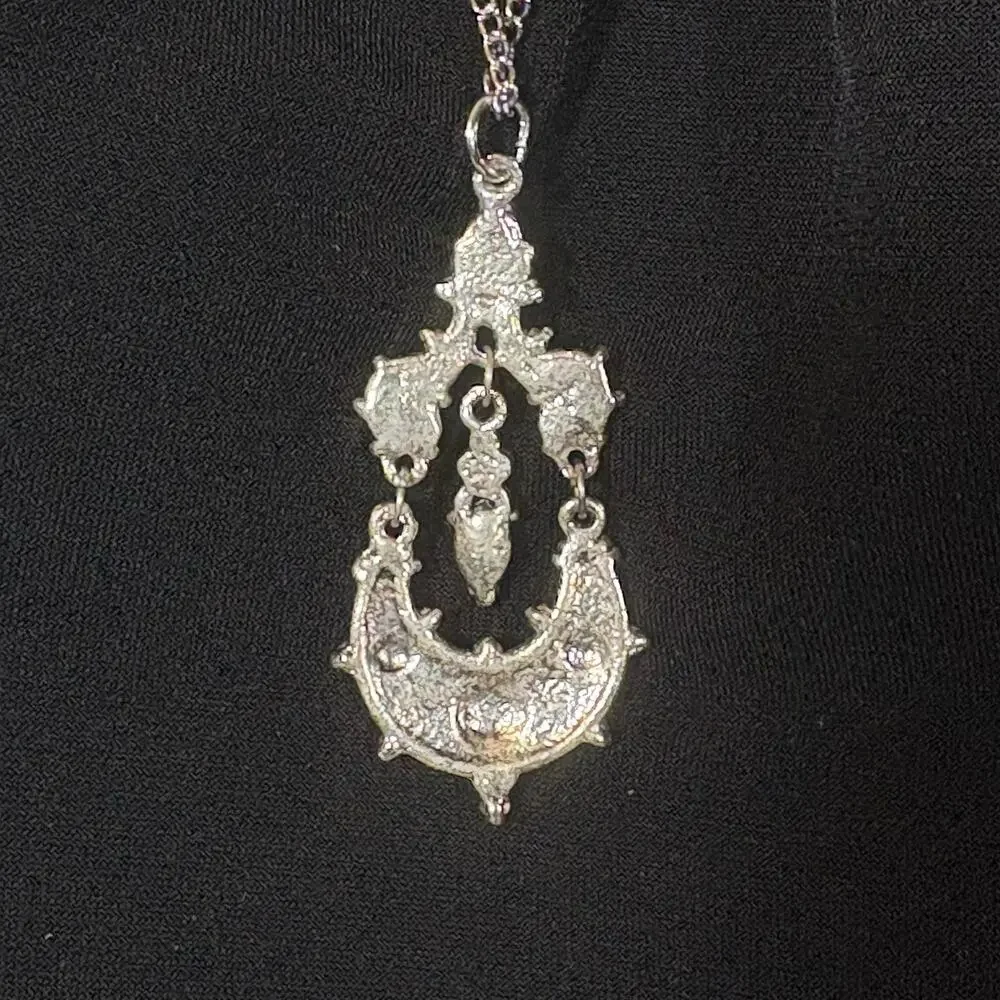 Vintage blue rhinestone