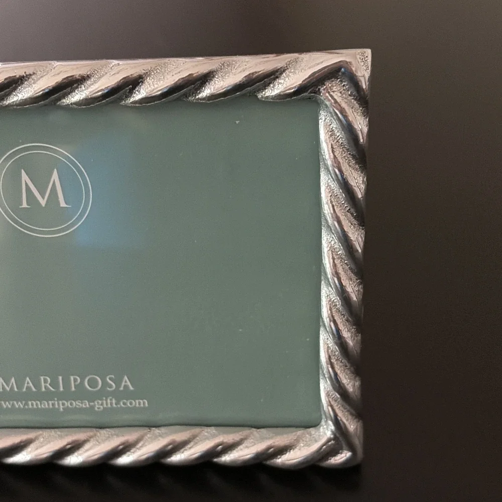 Mariposa brand new