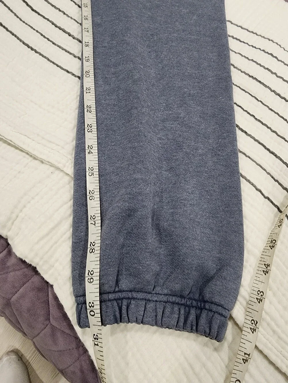 ALO Yoga cinched side aesthetic