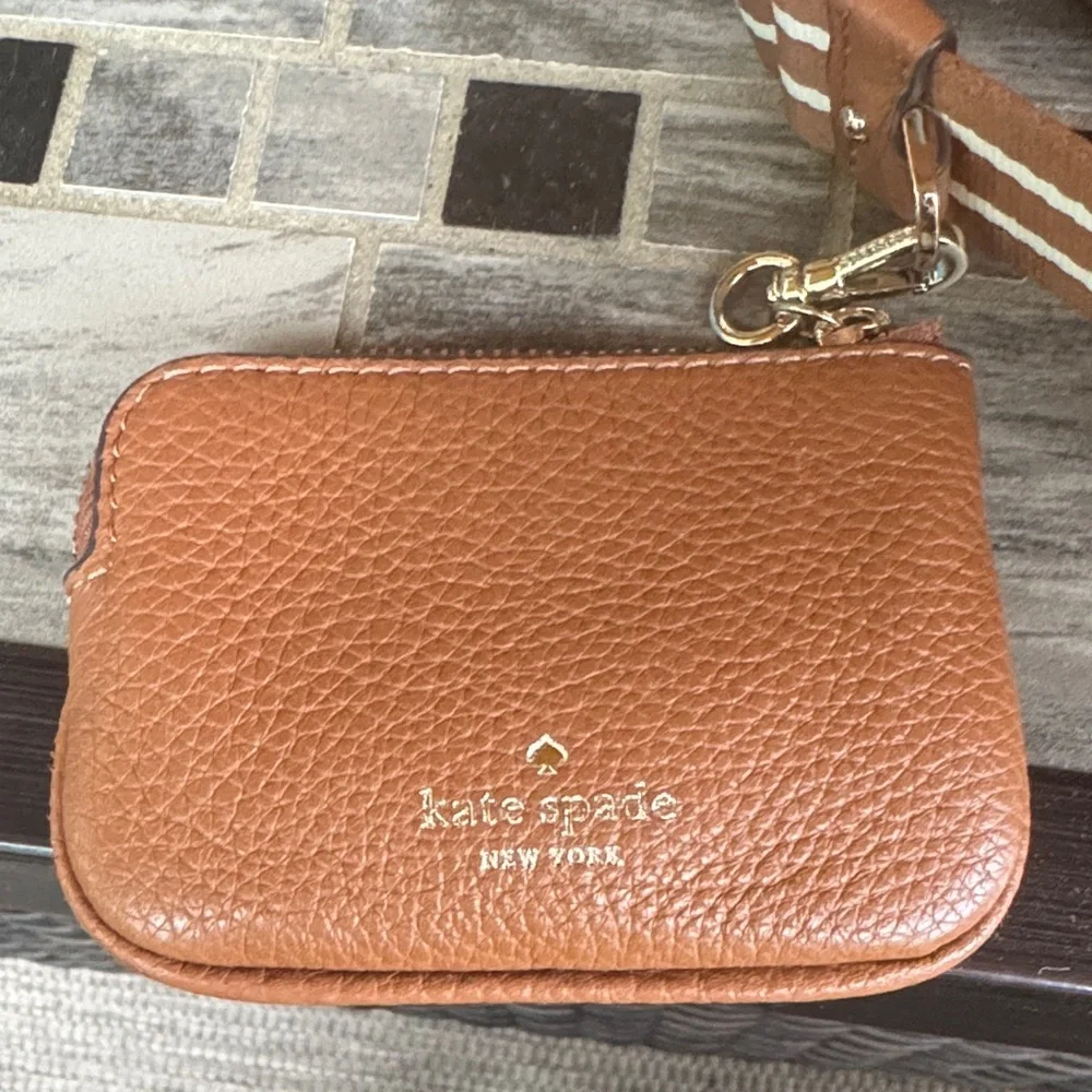 kate spade compact pebbled