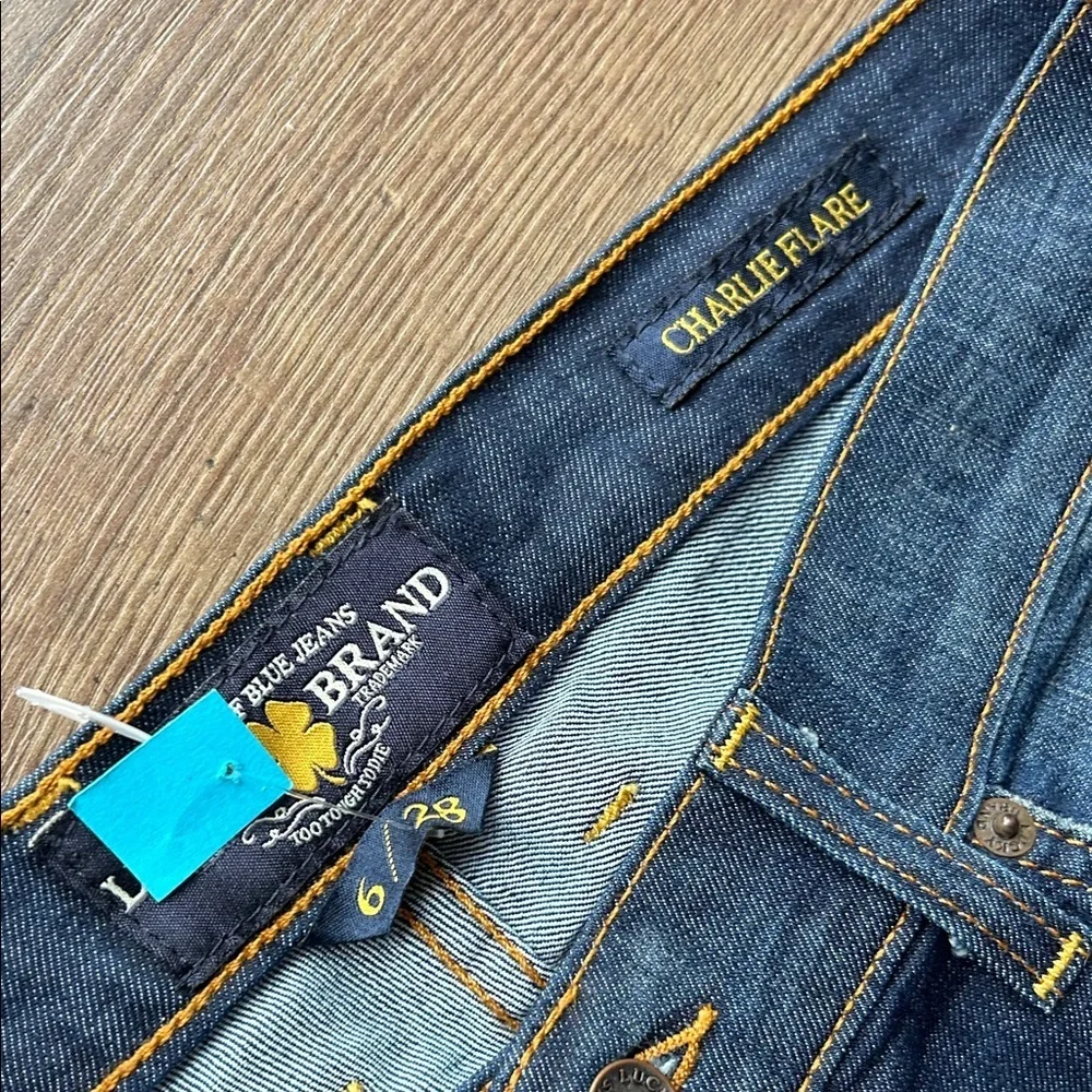 Lucky Brand stylish comfortable