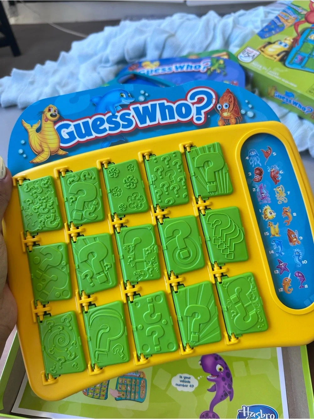 Hasbro classic guess