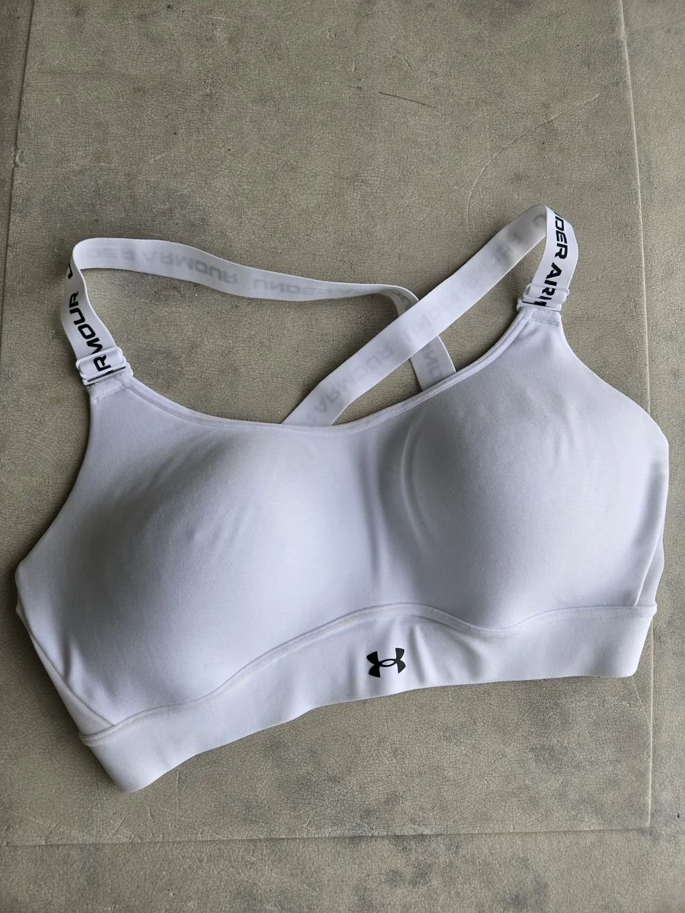 Under Armour supportive sports