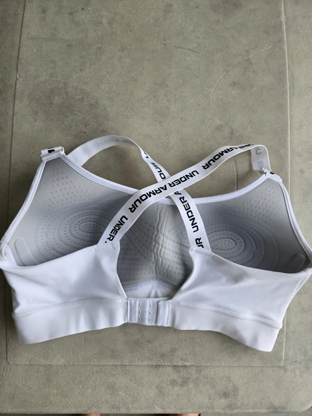 Under Armour supportive sports