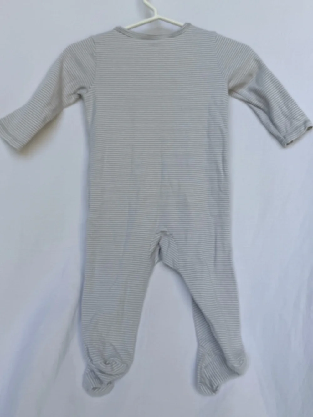 3-6 MTH Neutral Gray Stripe Footed Baby One-Piece Zipper Romper