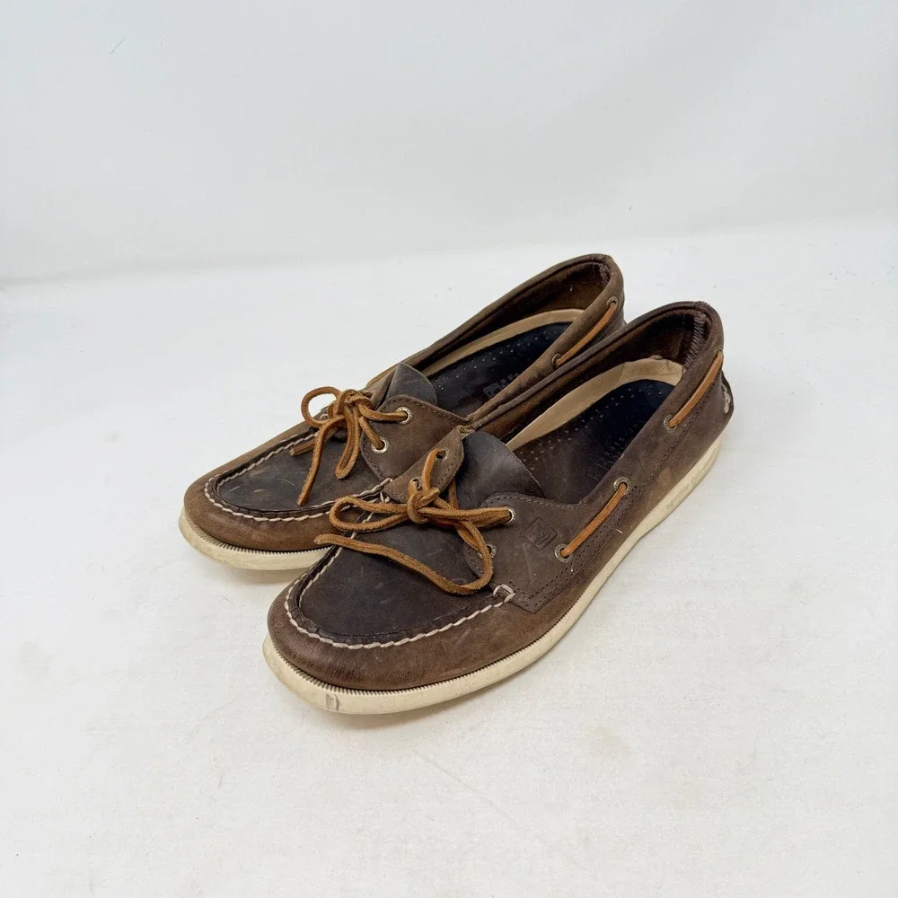 Sperry boat shoes