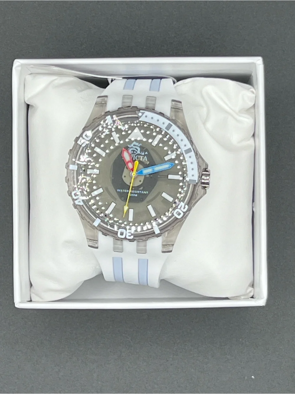 Invicta 69448 this