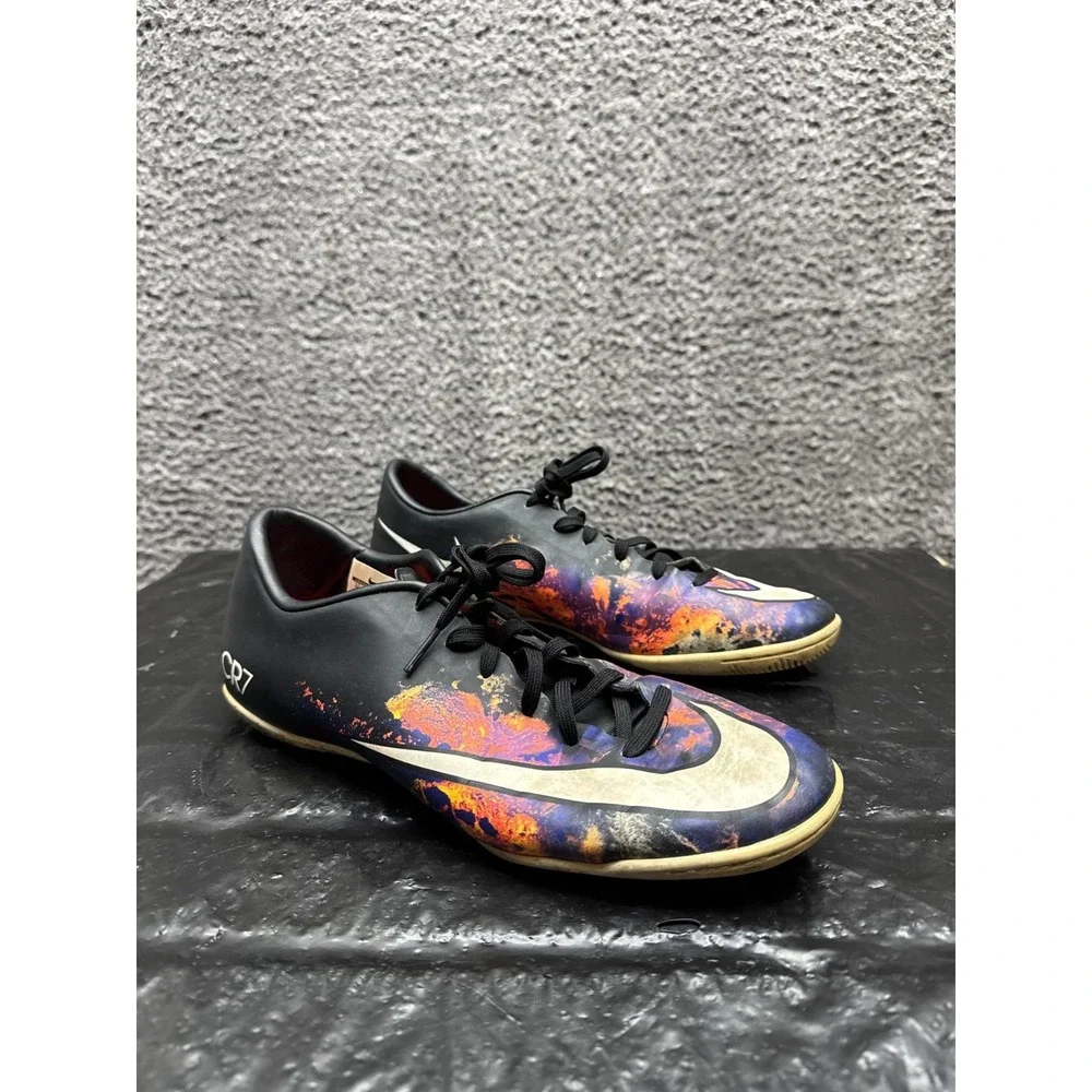 Nike Mercurial Victory V CR7 Indoor Soccer Shoes Savage 684875-018 Size 10.5 US