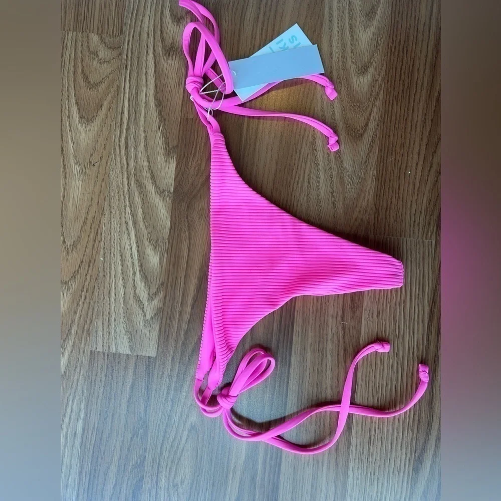 Frankies Bikinis frankies bikinis
