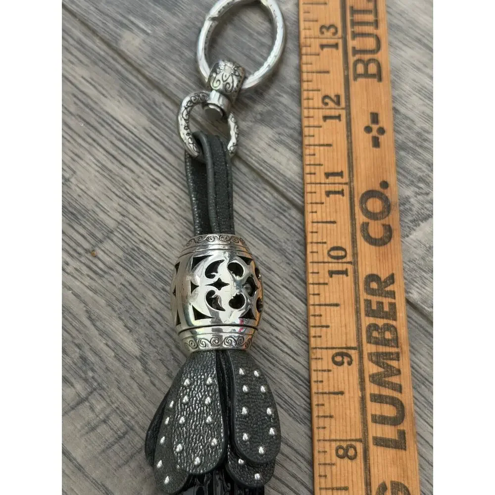 Unbranded key chain