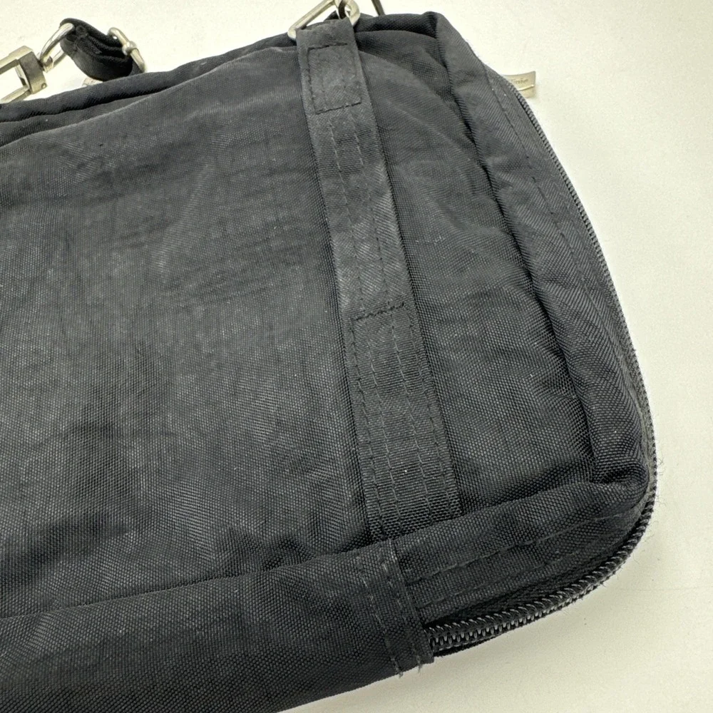 Baggallini this crossbody