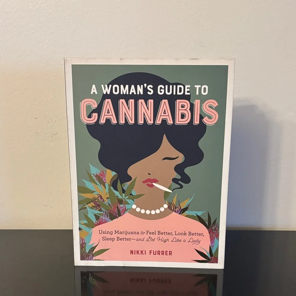 A Woman's Guide to Cannabis Book‎