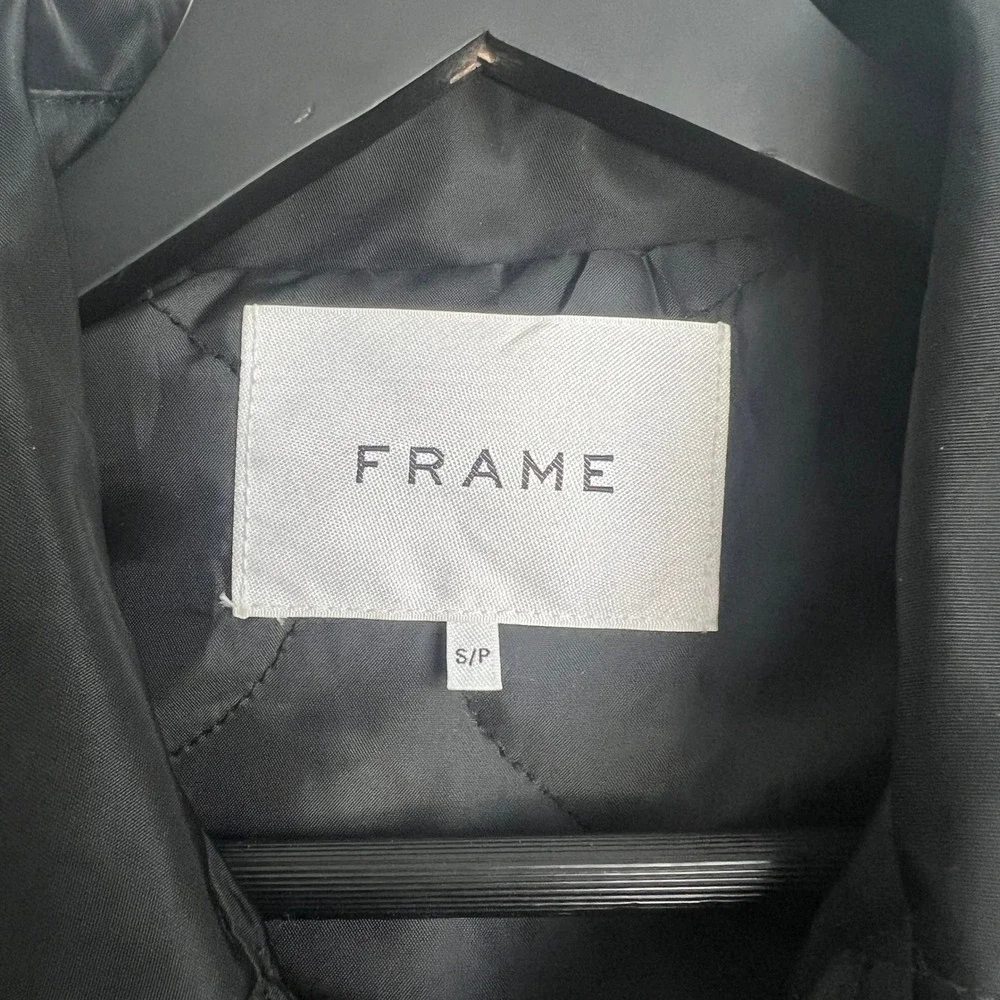 Frame Denim car very