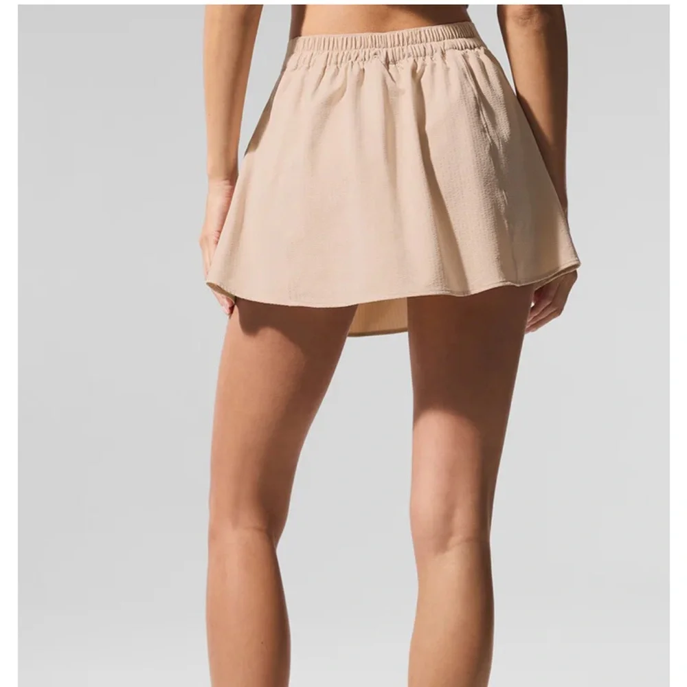 ALO Yoga lightweight pleated
