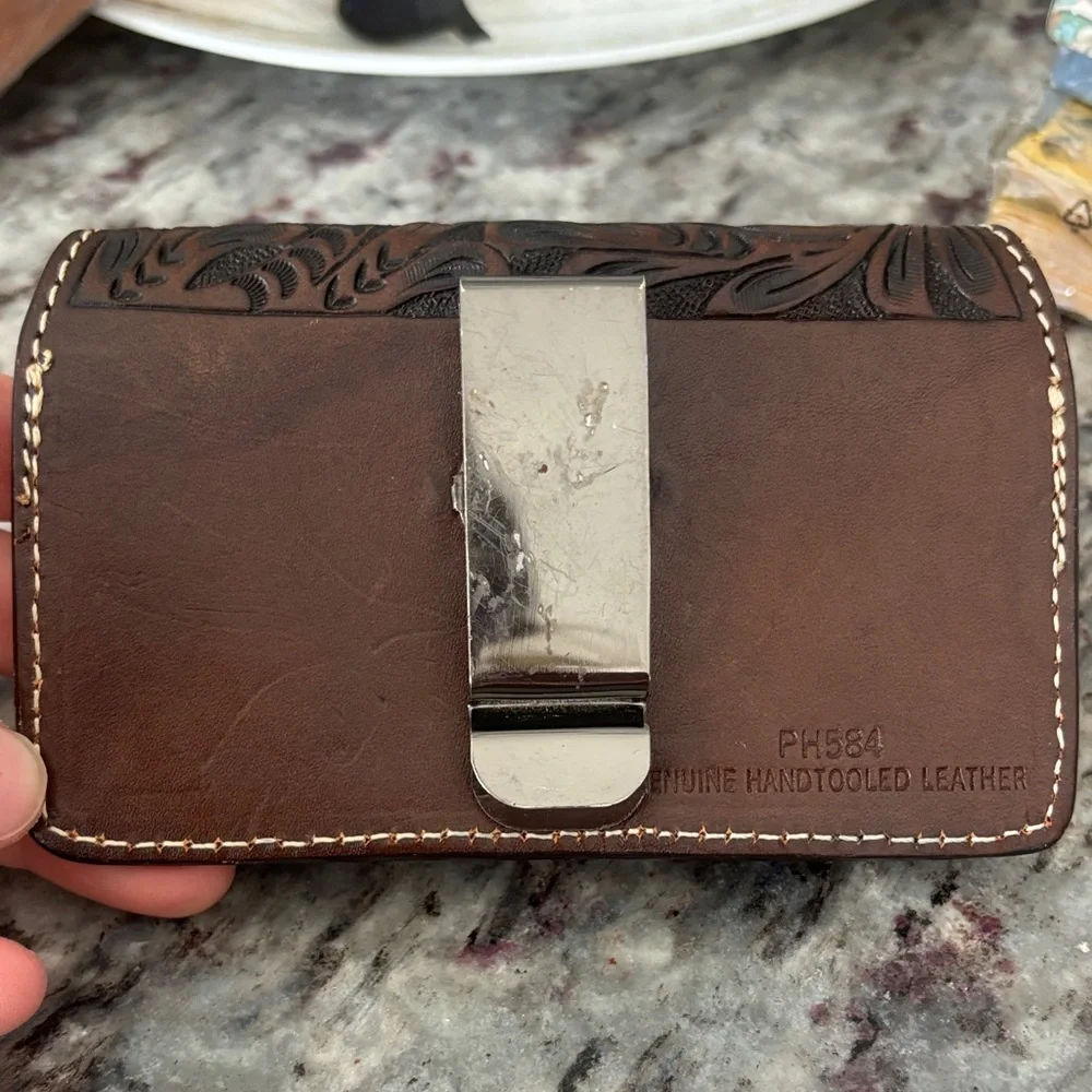 N/A compact hand