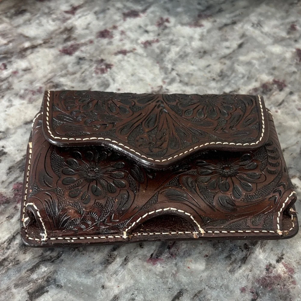 N/A compact hand