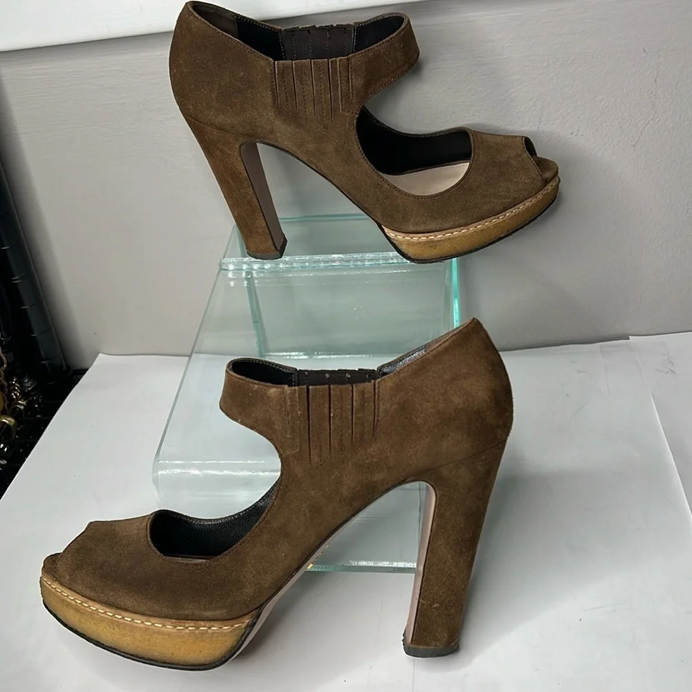 Prada this beautiful
