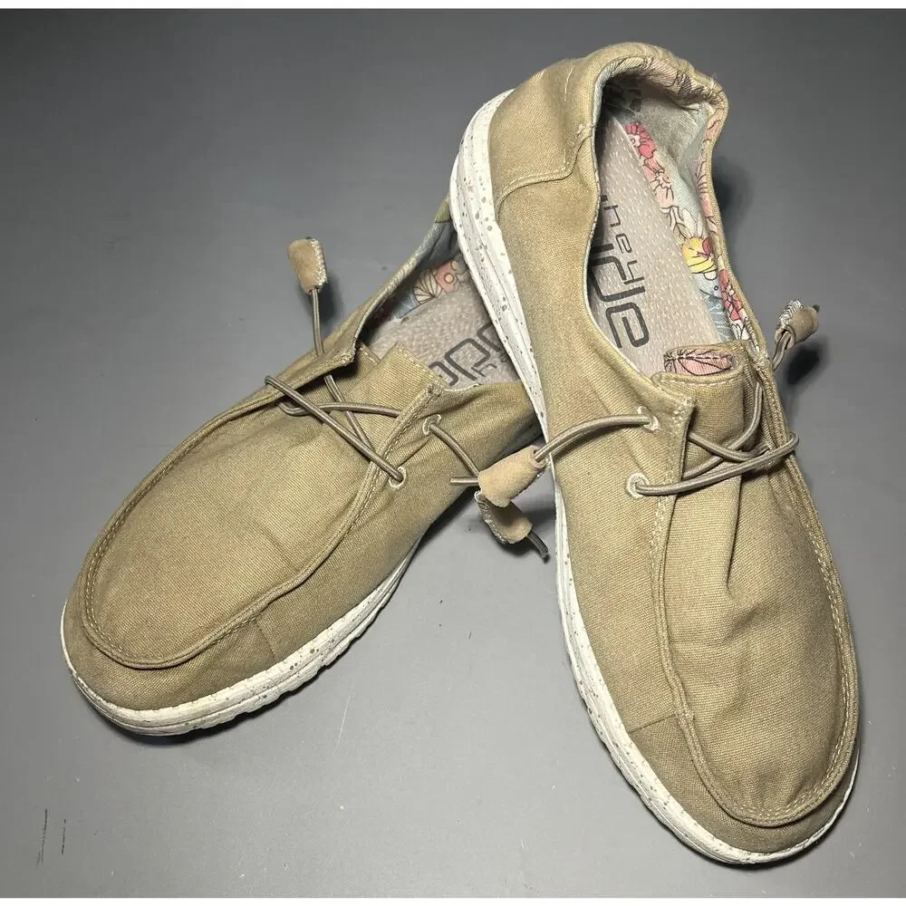 Hey Dude Wendy Shoes Womens Size 10 Beige‎ Canvas Slip On Walking Comfort Floral