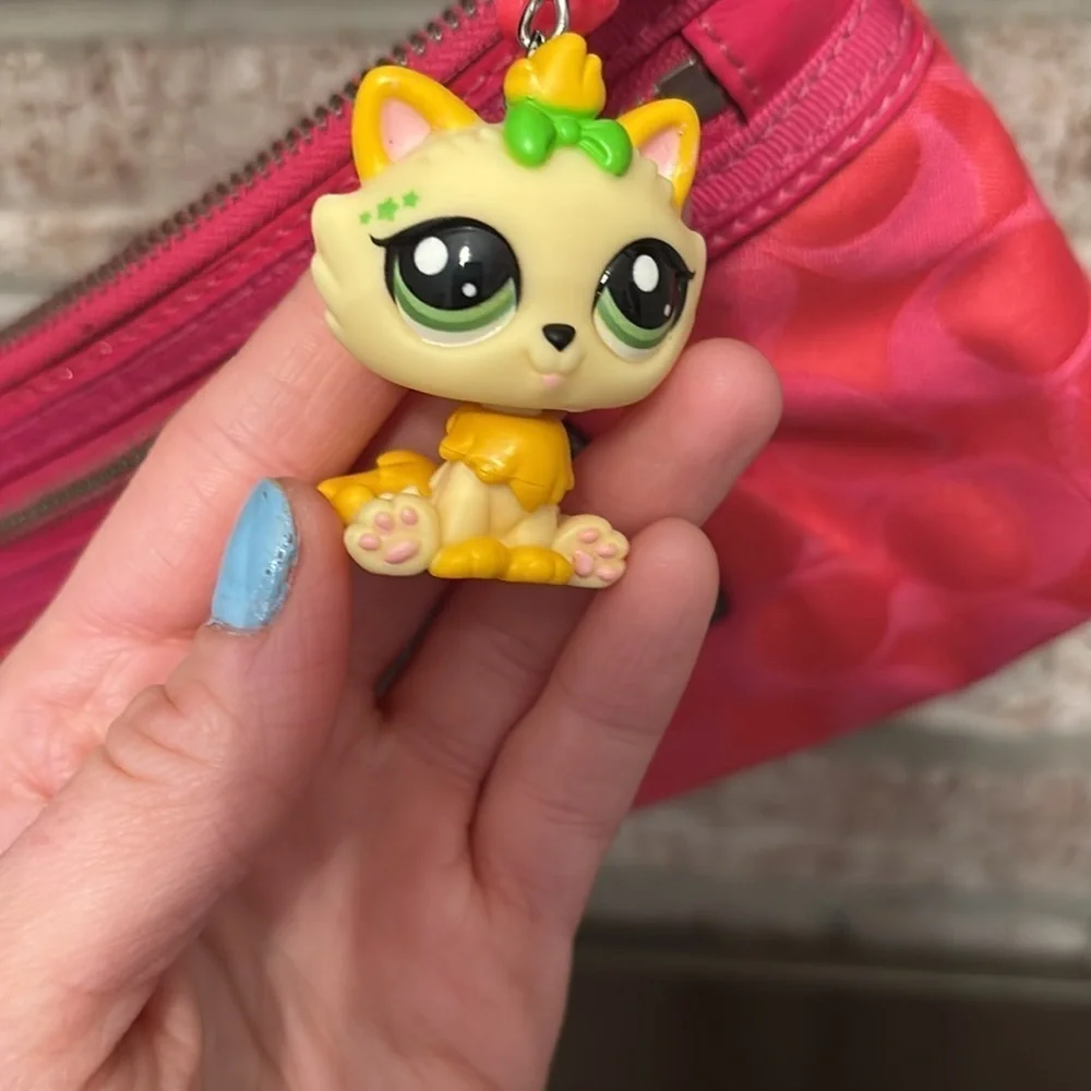 Littlest Pet Shop this repurposed