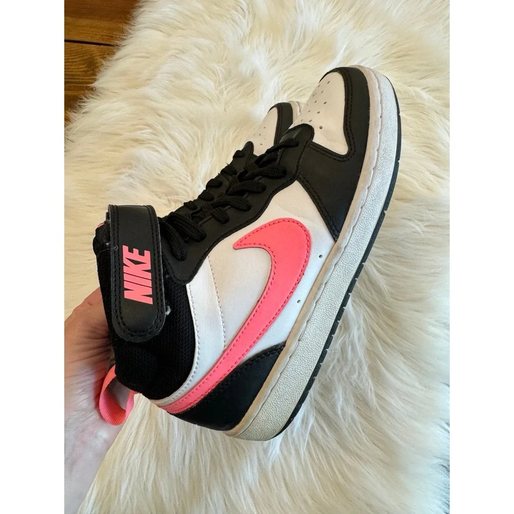 Nike Court Borough Mid 2‎ size 5Y