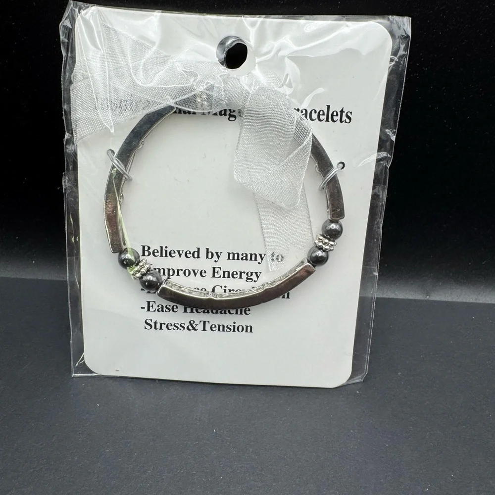 5/$25 NWT Inspirations Magnet Silver Beaded Bracelet