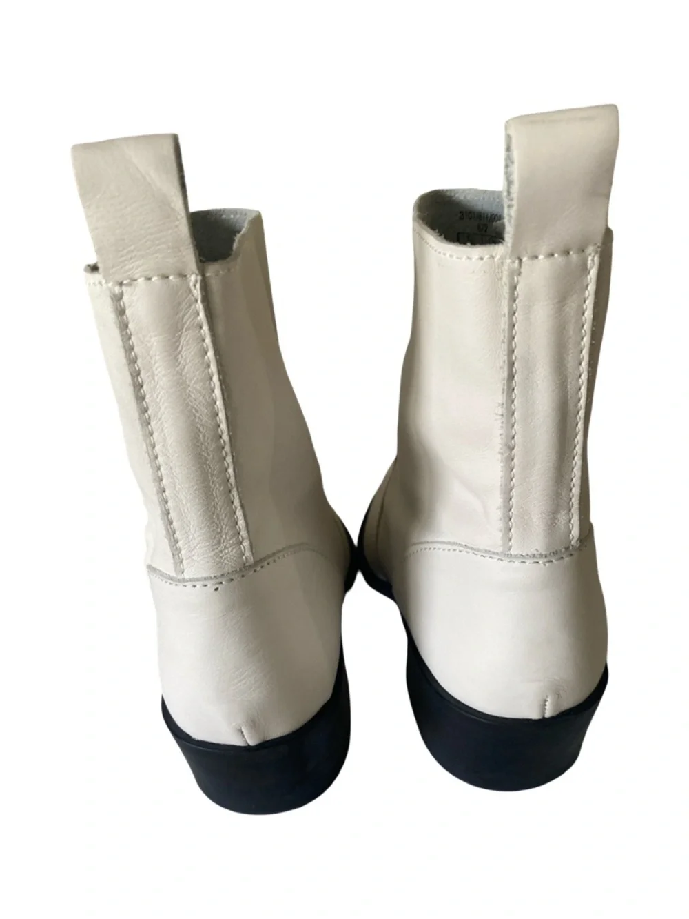 Zara sleek cream