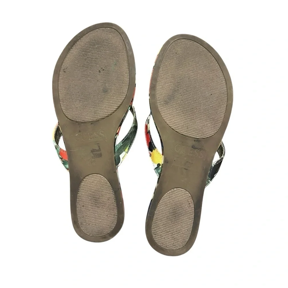 Guess floral fabric