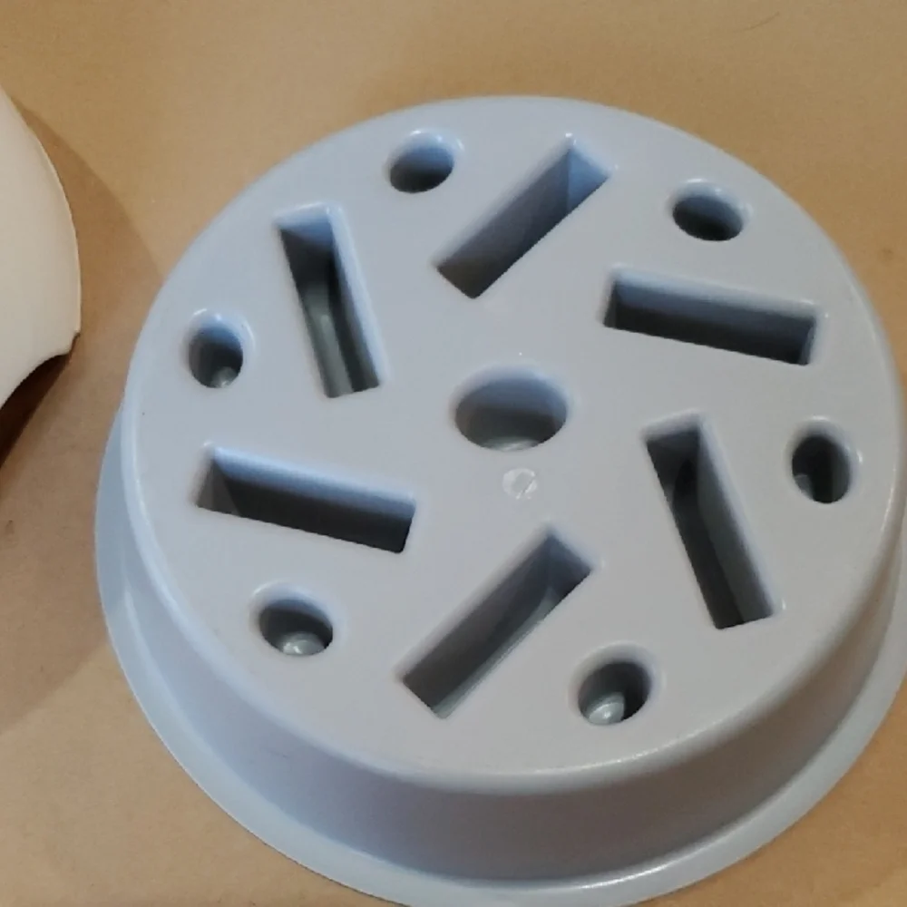 Puzzle bowls these white