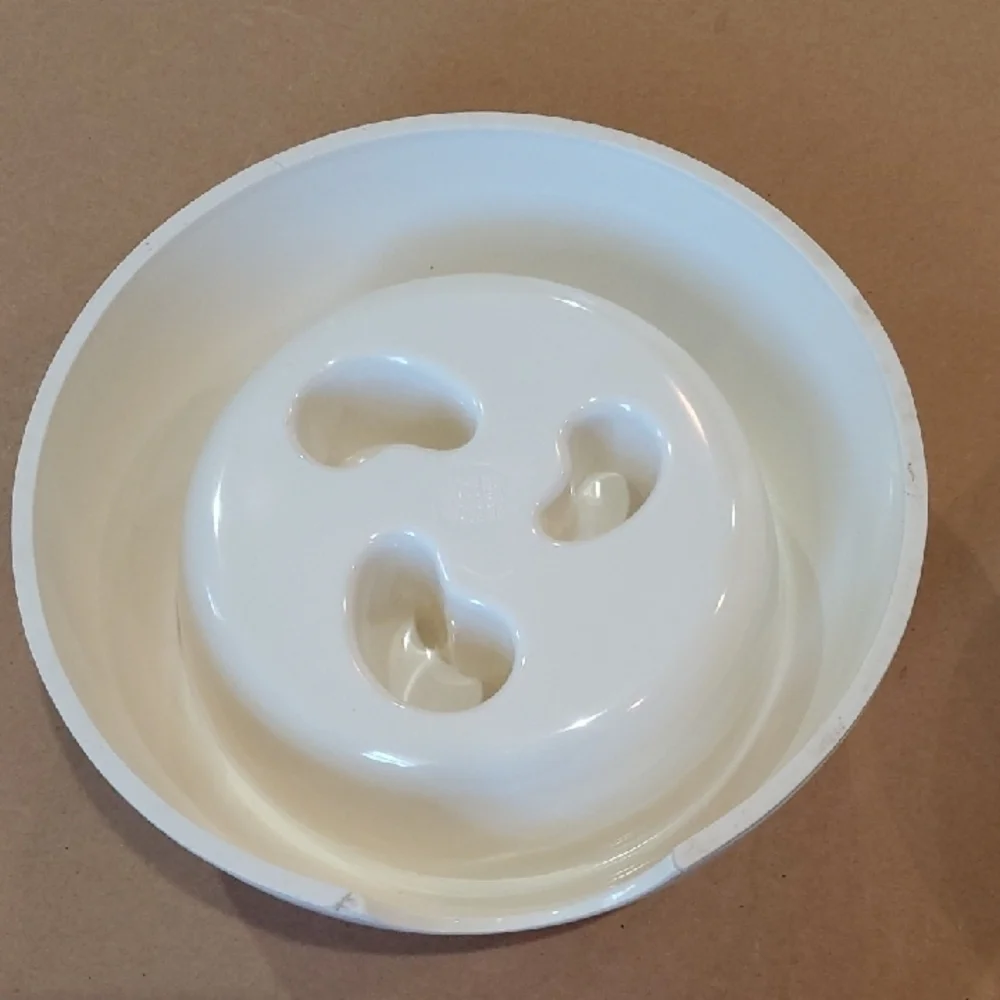 Puzzle bowls these white
