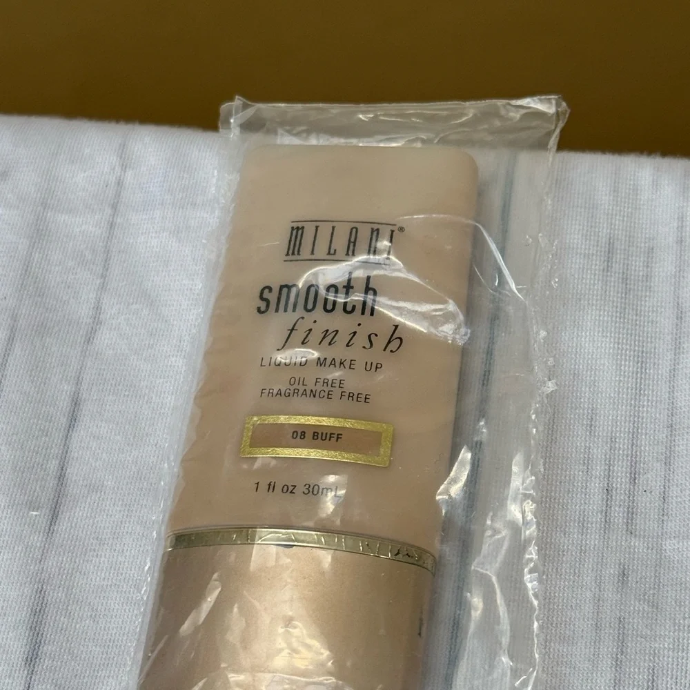 Milani liquid foundation