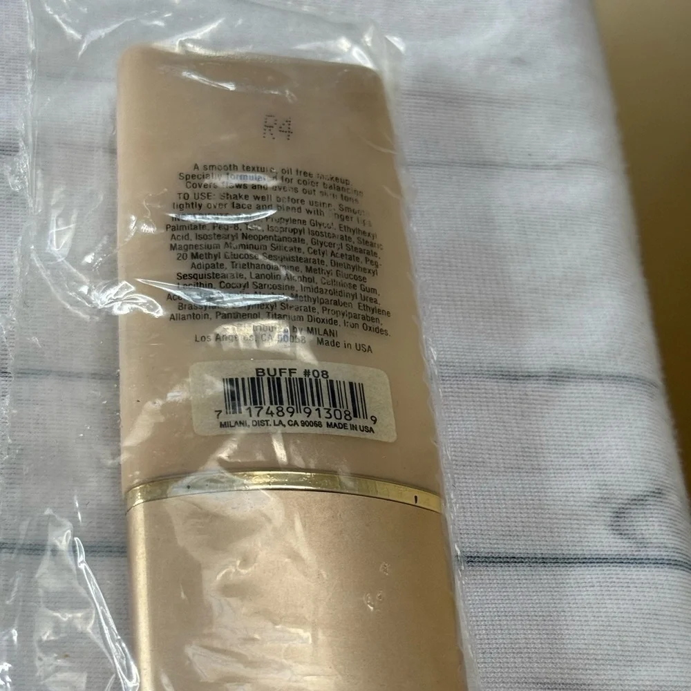 Milani liquid foundation