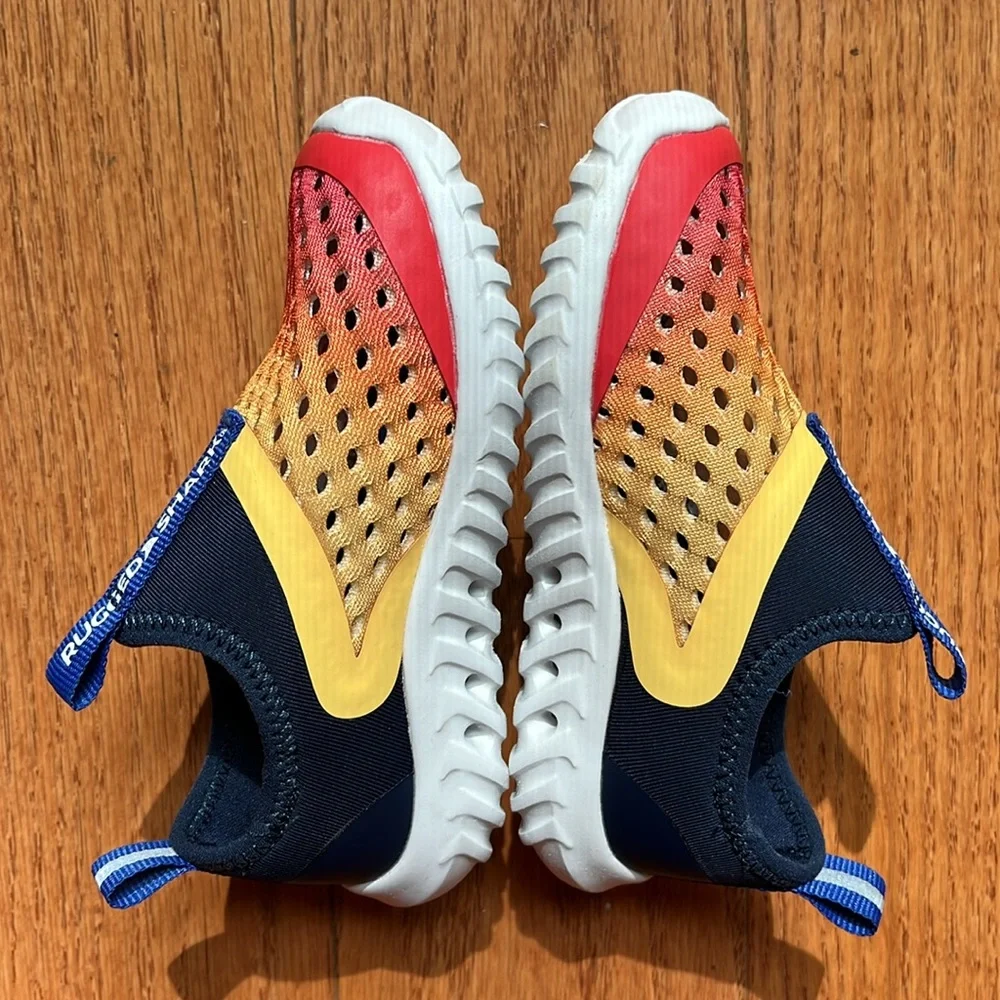 Rugged Shark lightweight easy