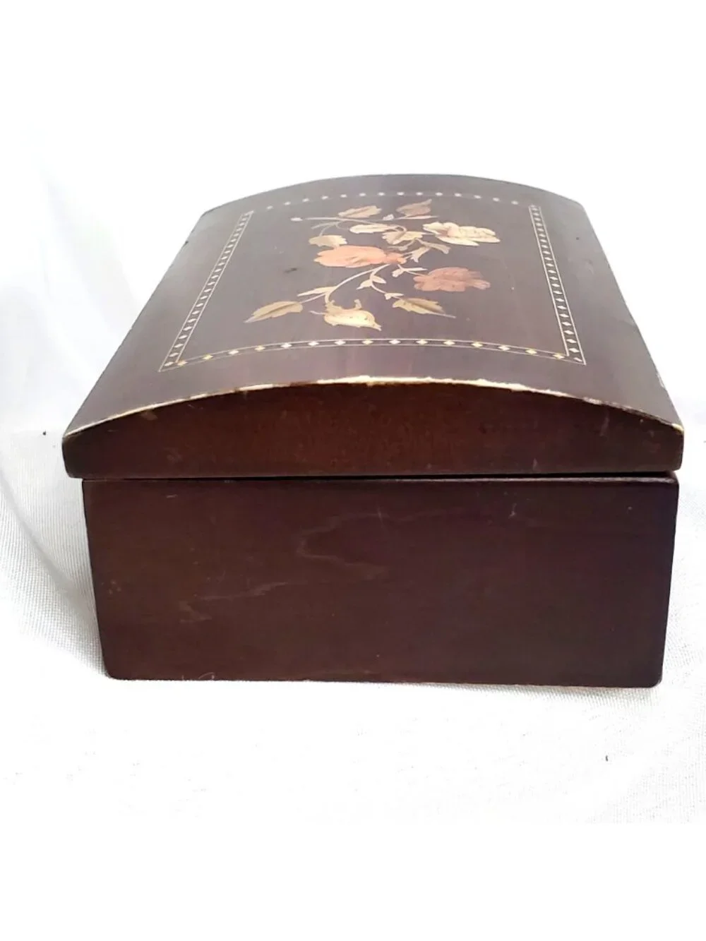 N/A mahogany wooden