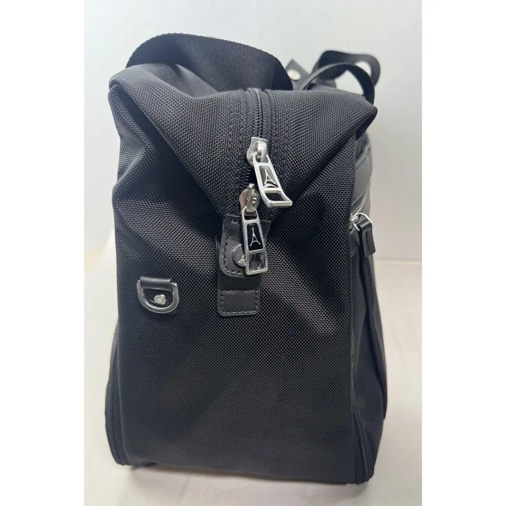 Travelpro Platinum Elite 19” Large Soft Duffel Bag