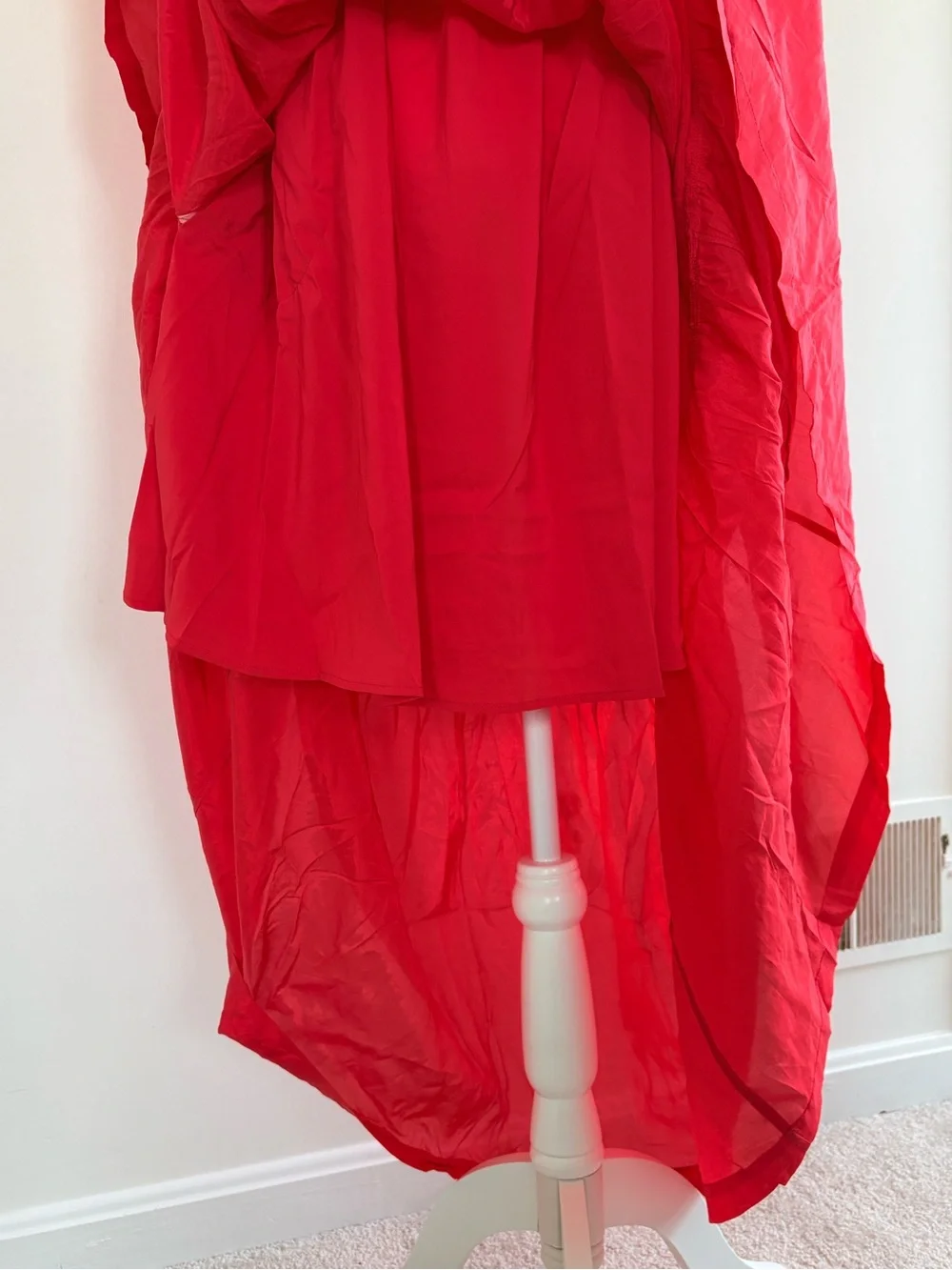 Abercrombie & Fitch bold red