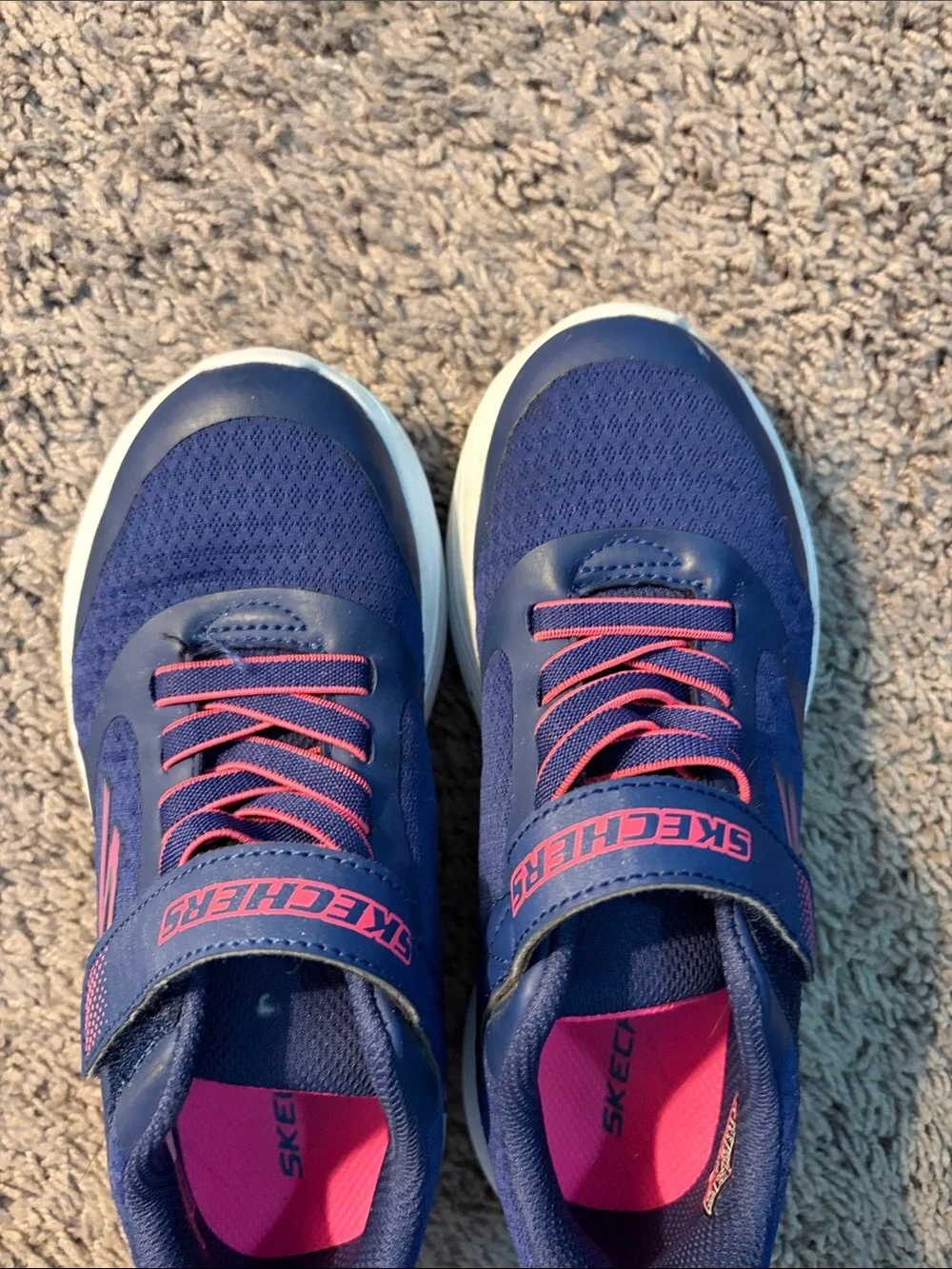 Skechers breathable navy