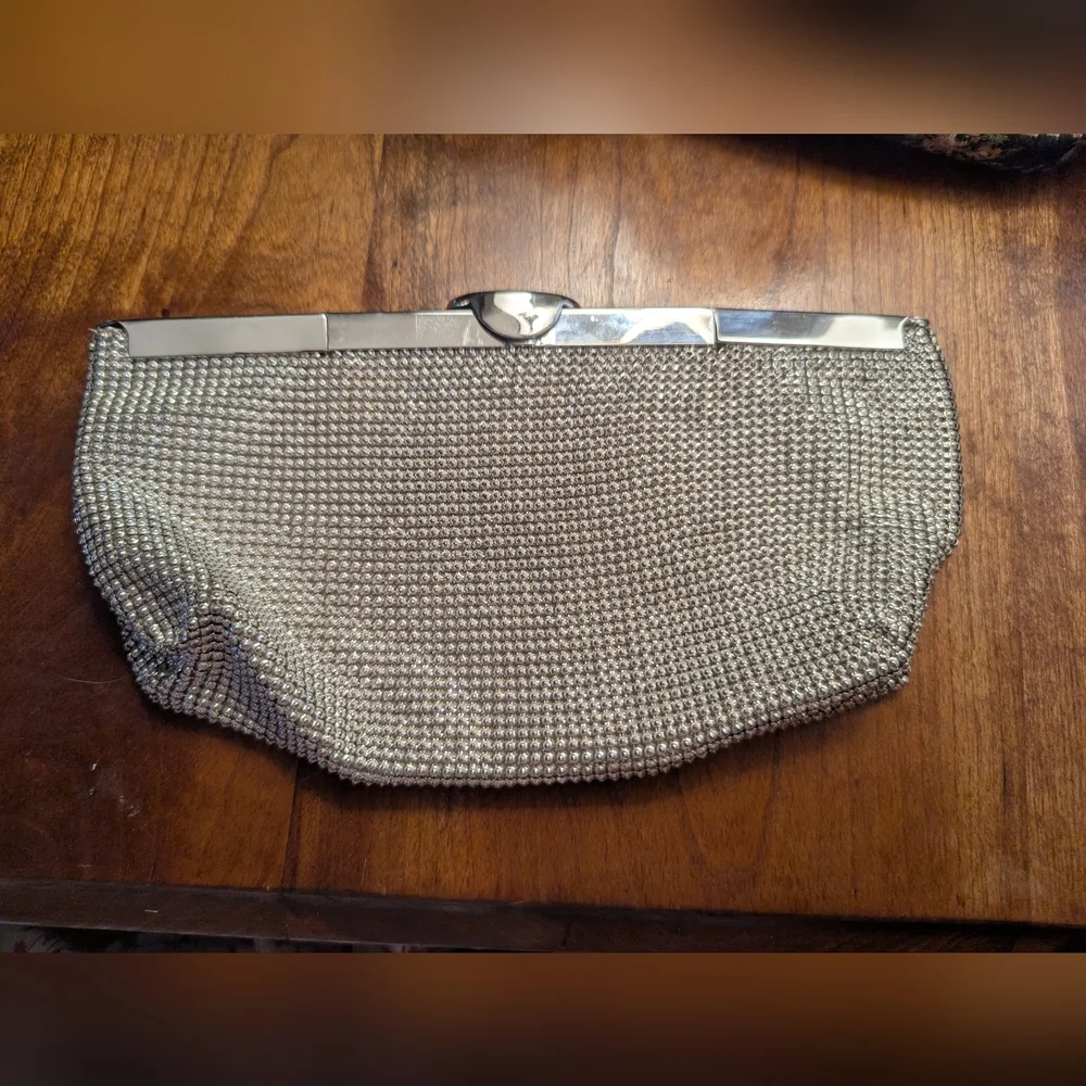 Whiting and Davis Mesh Glamorous Silver Evening Clutch Bling Collapsible
