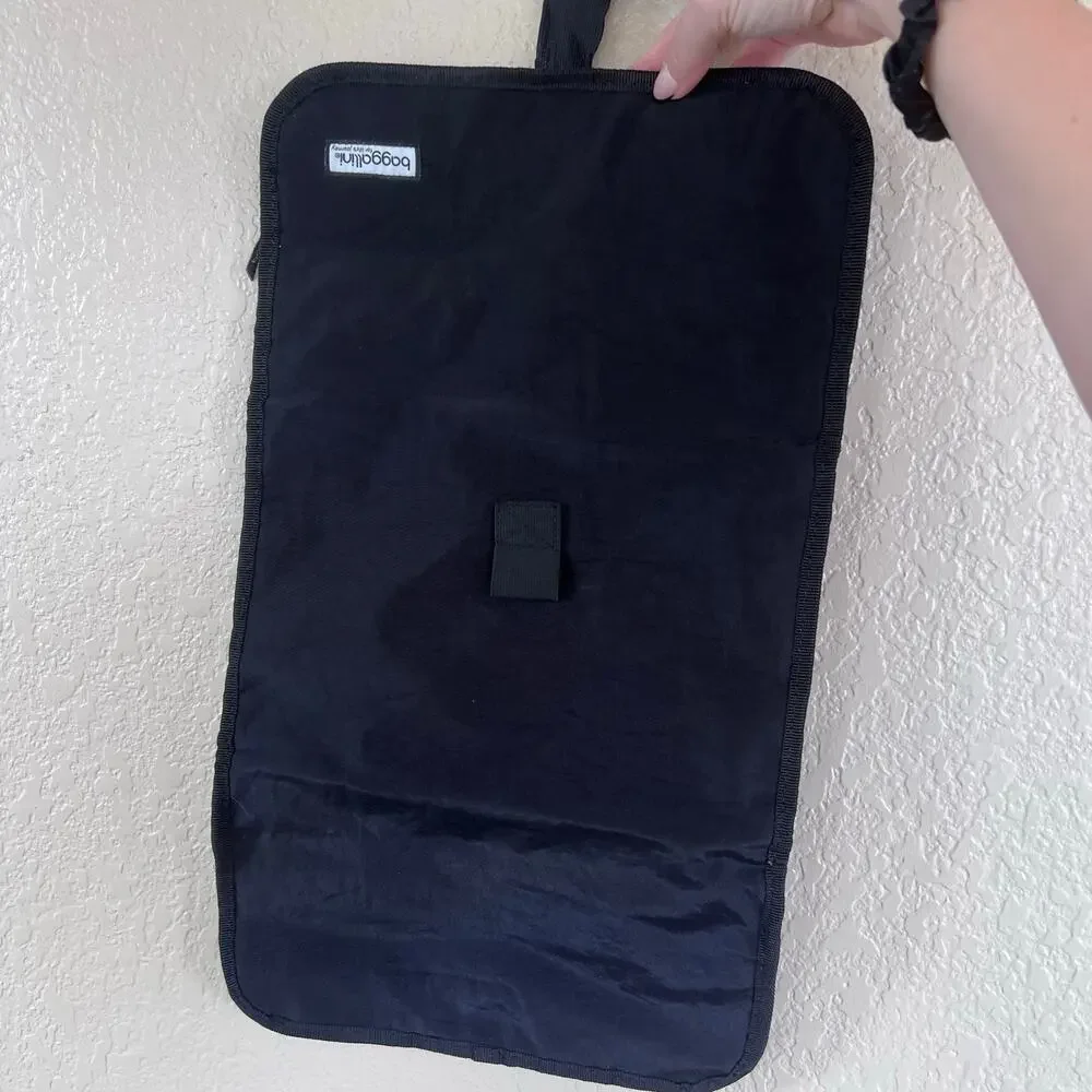 Baggallini black‎ nylon