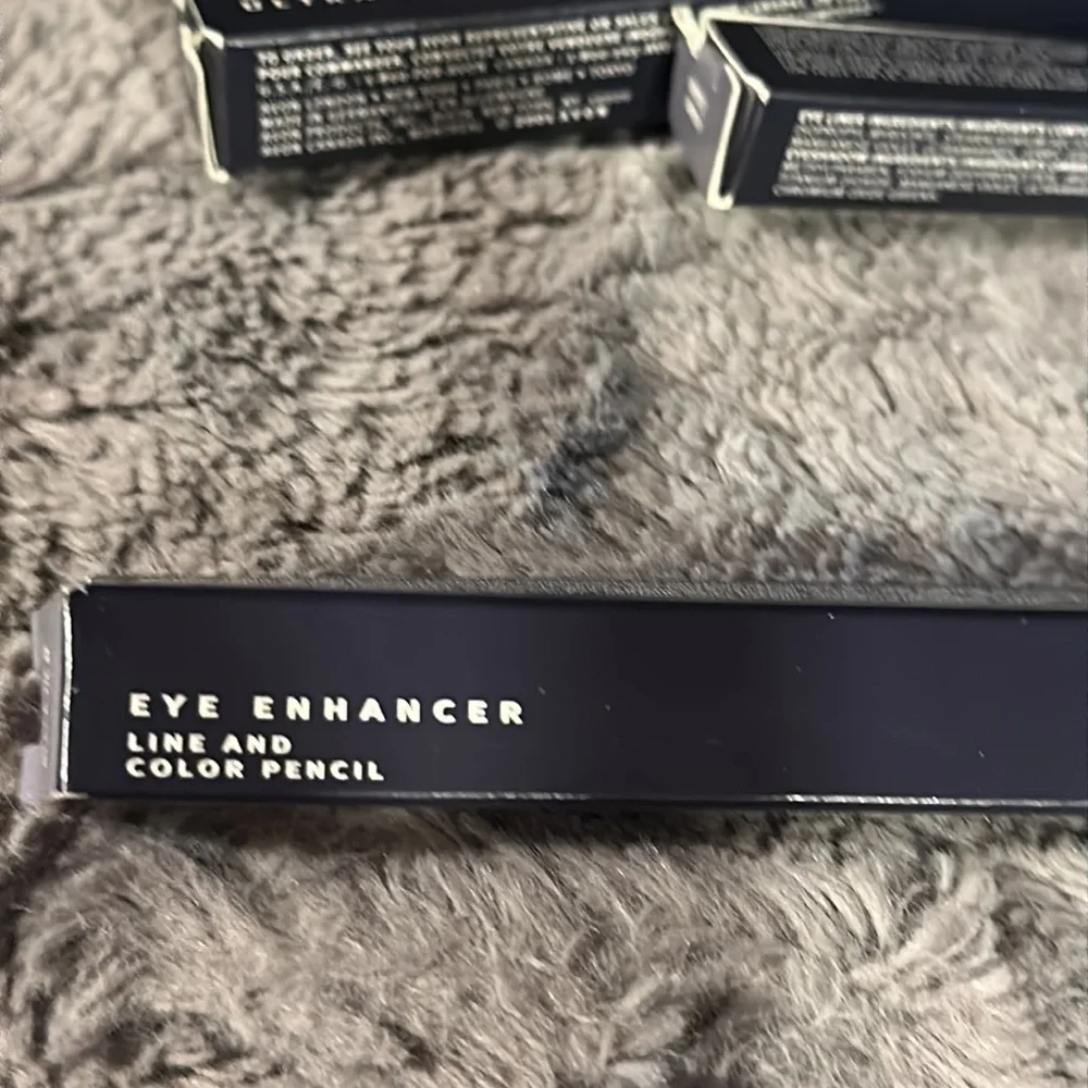 NIP ”LARGE LOT of Black Variety Liners” (ExAvon Lady Stock) All Black