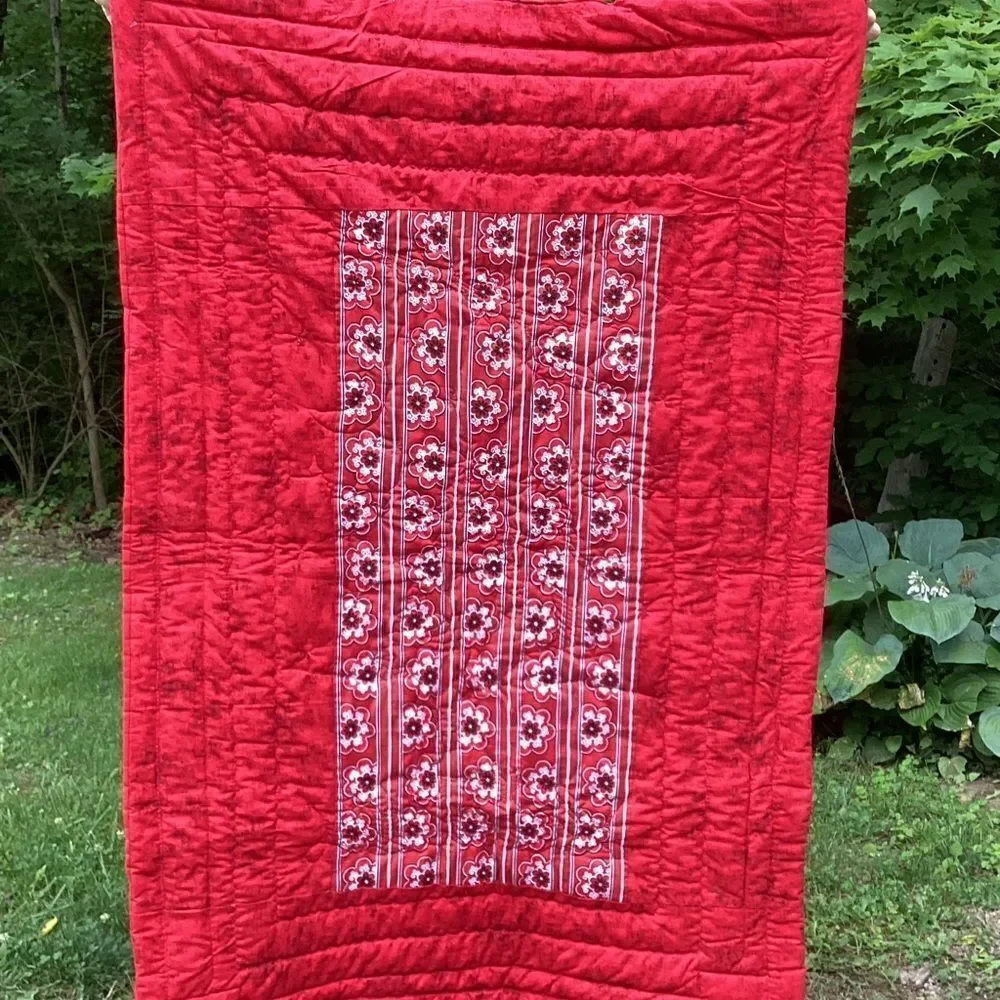 NWT. Hand Crafted  Joy to the World Lap Quilt