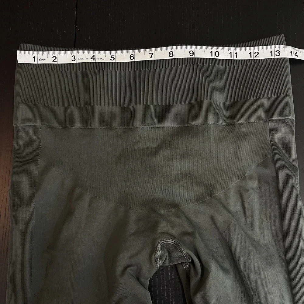 lululemon athletica use tons