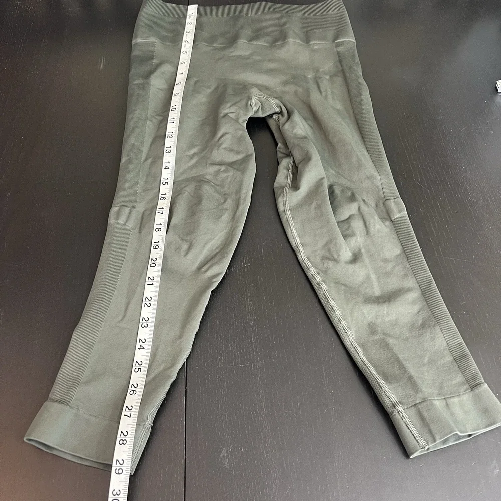 lululemon athletica item note green