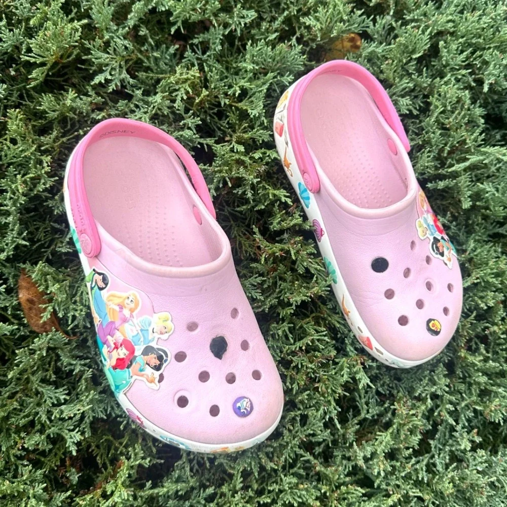 CROCS preowned fair