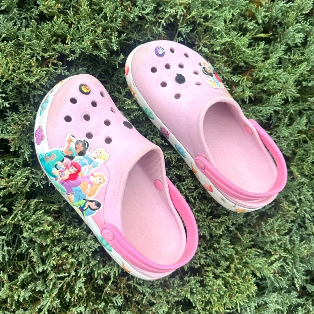 CROCS preowned fair