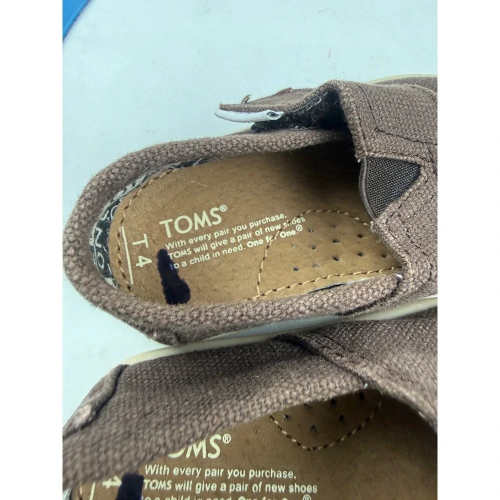 Toms tiny canvas