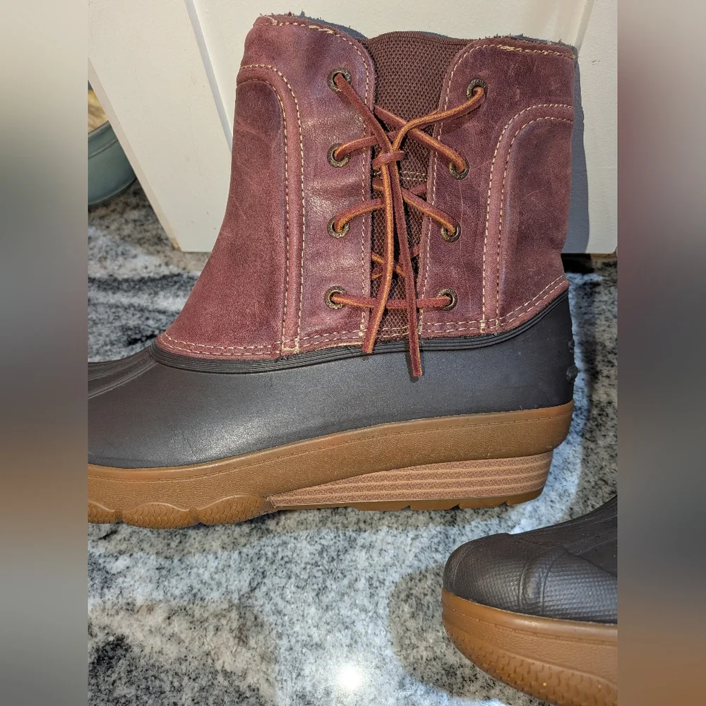 Sperry stylish brown