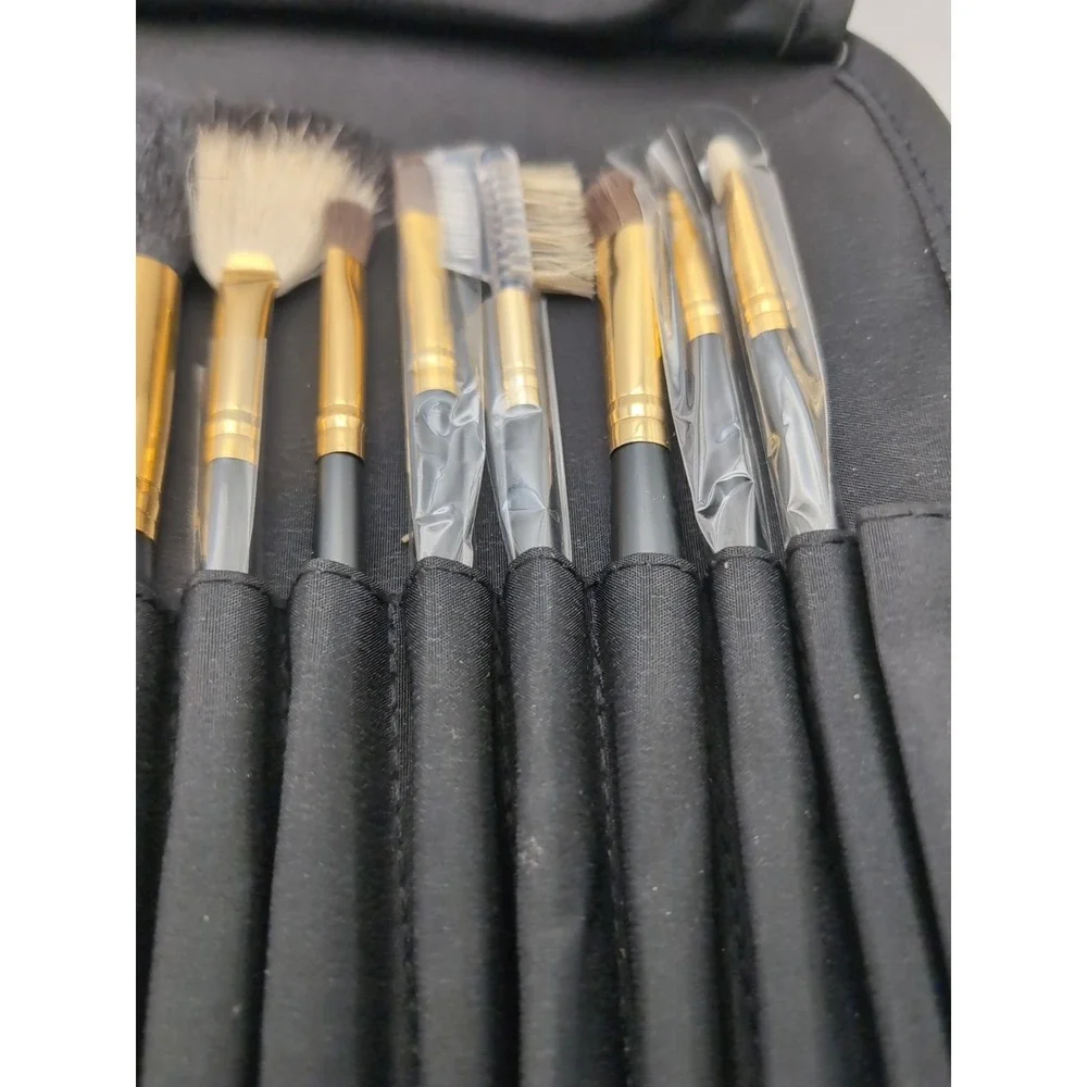 The Unbranded Brand make up