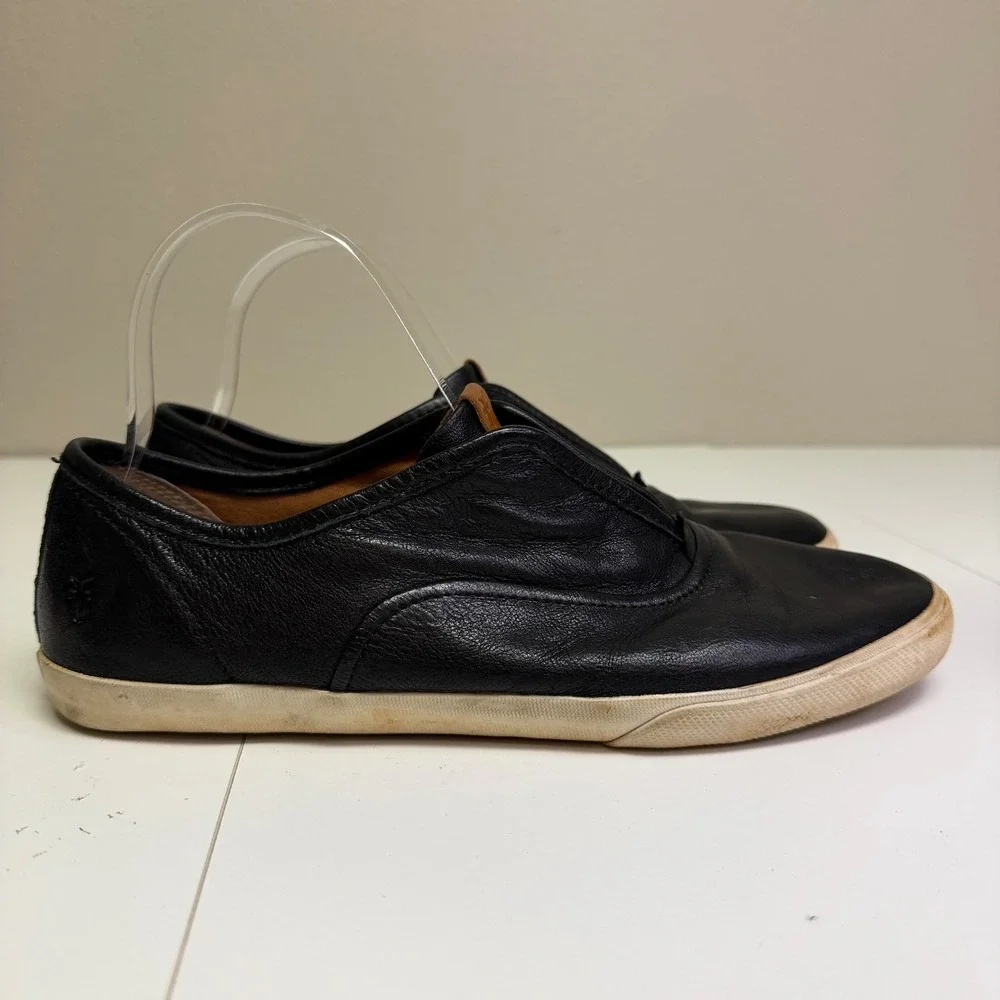 Frye black leather